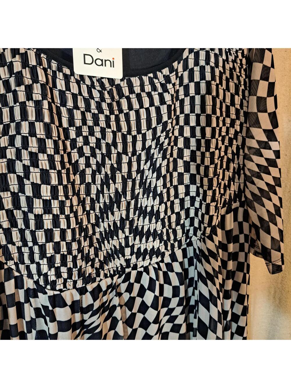 Davi & Dani Item is Black and tan. Checkered Pattern Midi Dress - Picture 6 of 6